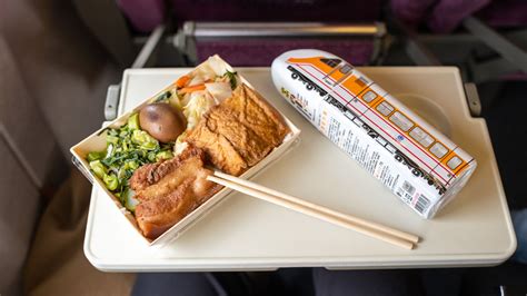 千里中央駅 ランチ ～駅弁から世界の味まで～